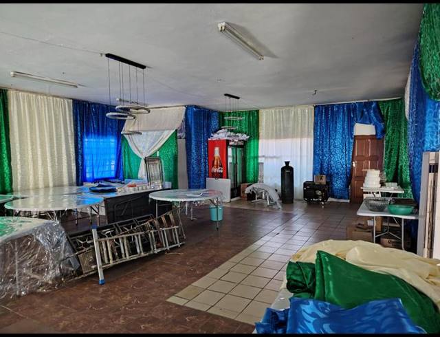 BUSINESS FOR SALE IN LENASIA SOUTH